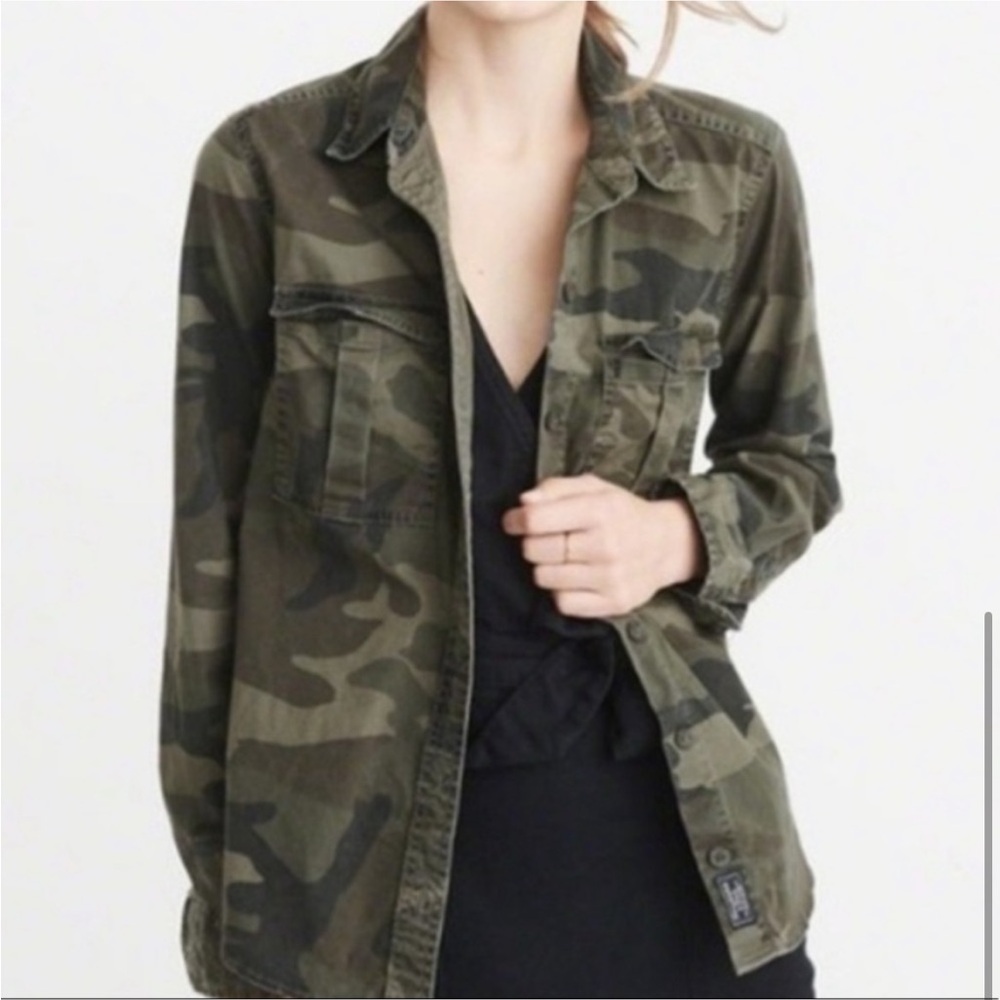 Abercrombie & Fitch green camo utility shacket